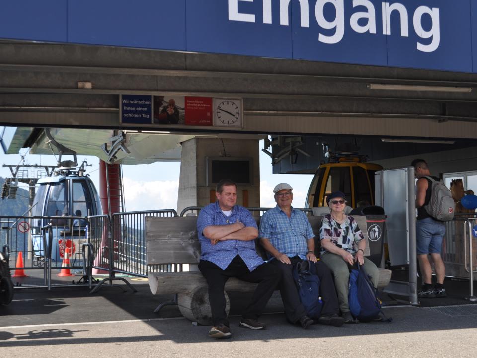 ...und schon geht es wieder Talwärts