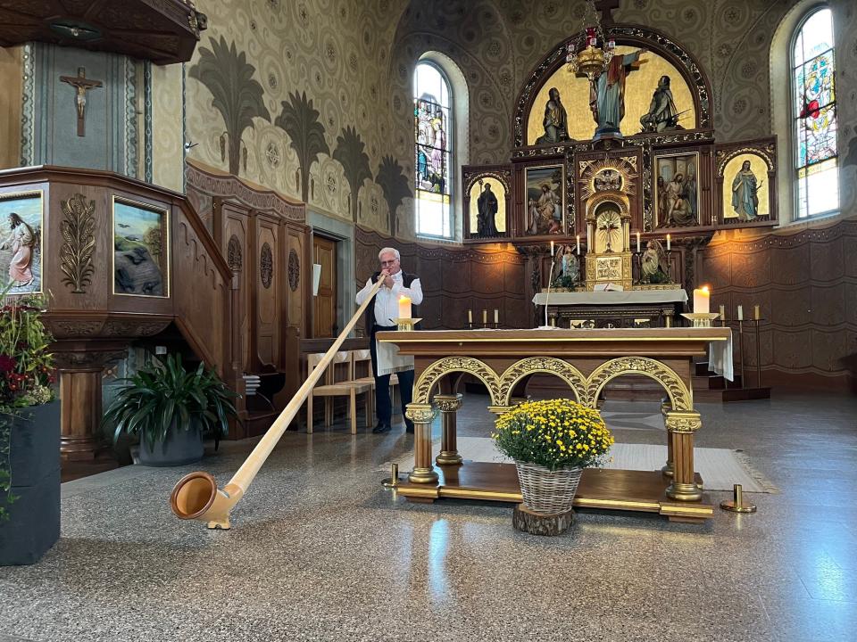 Hans Traber am Alphorn