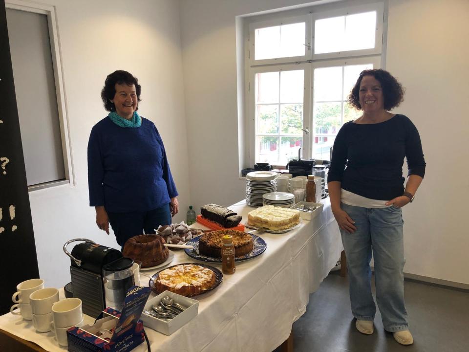 U.Meli und W.Dietrich am Kuchenbuffet