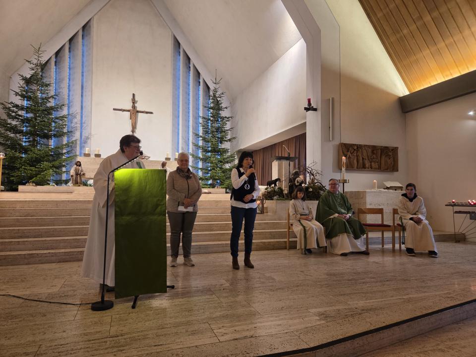 Barbara Weinbuch, Pia Holenstein, Daniela Scherrer, Pater Jaroslaw Kwiatkowski