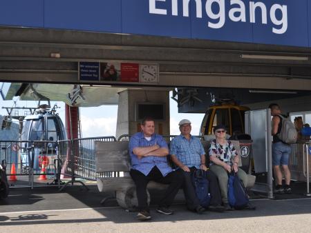 ...und schon geht es wieder Talwärts