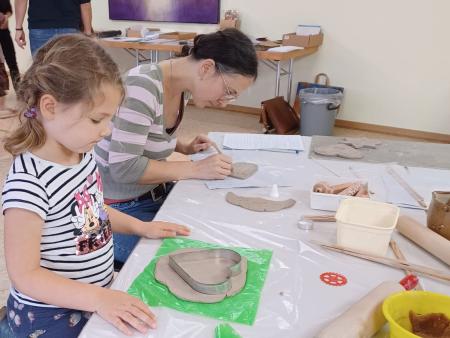 Aus Ton Engel herstellen