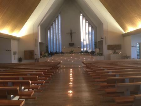 Kerzen in der Kirche