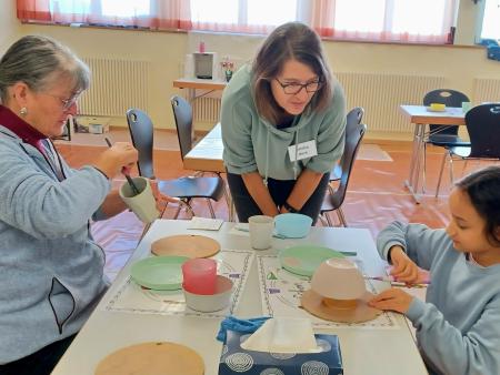 Bemalen von Rohkeramik