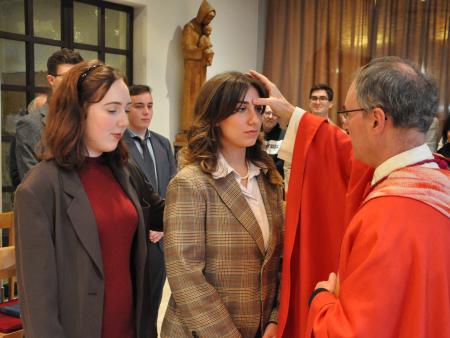 Spendung Firmsakrament