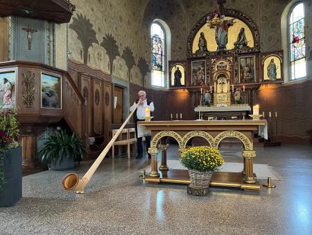 Hans Traber am Alphorn