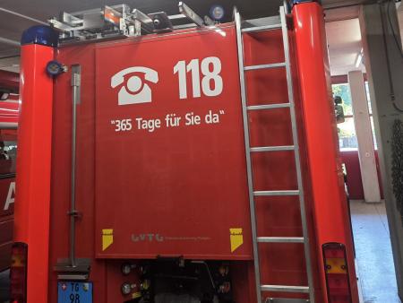 118
