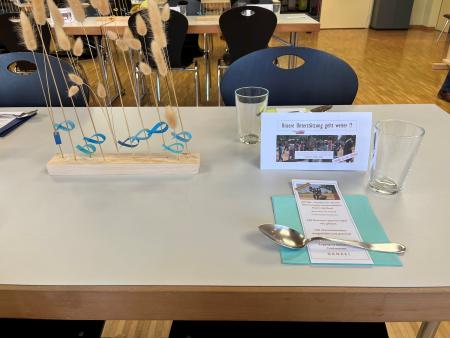 Gemeinsam an einem Tisch - ökumenischer Suppenzmittag