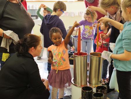 Begegnungstage im Advent - Kreativwochenende mit Kerzenziehen am Sonntag